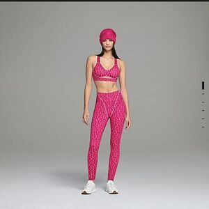 NWT** IVY PARK MEDIUM-SUPPORT MONOGRAM CUTOUT BRA